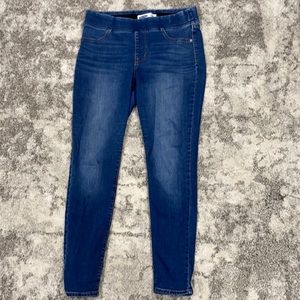 Old Navy Rockstar jeggings size 12